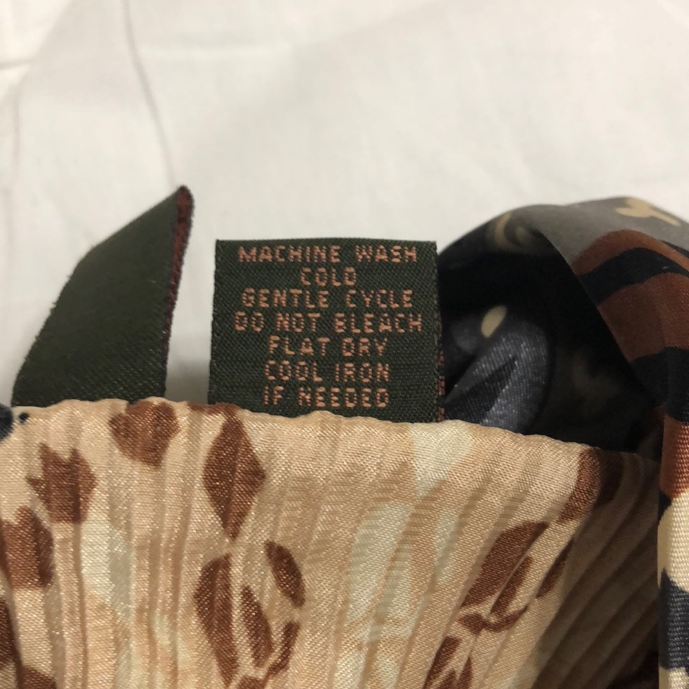 Women’s Blouse - Picture 5 of 5